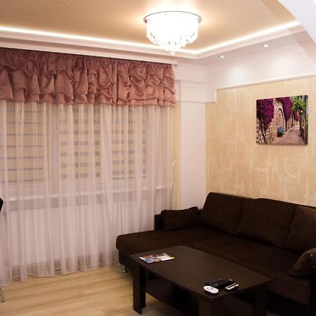 Apartment On "Mirgorod" 布雷斯特 外观 照片
